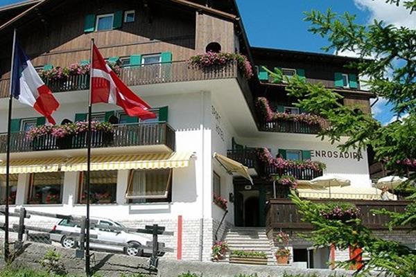 Sporthotel Enrosadira Campitello di Fassa Exterior photo